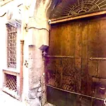 Lion * Νάπολη